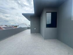 Palm Grove Avenue (D19), Terrace #496880481
